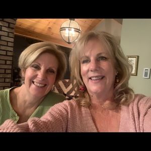 Meet your Posher, Cynthia